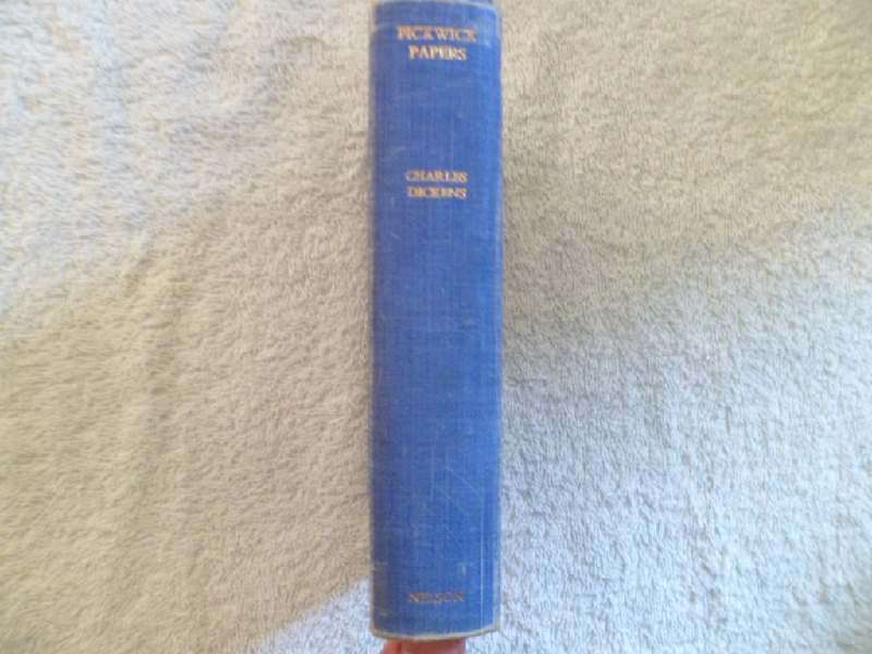 Pickwick Papers - Charles Dickens