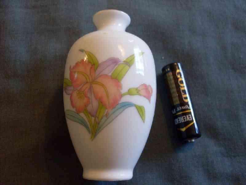 Small Japanese Vase - Orchid Mist