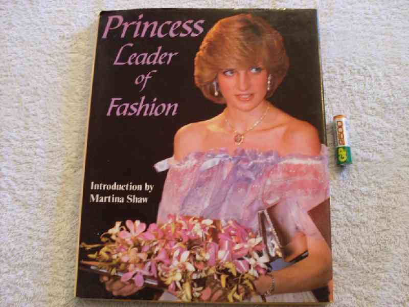 Princess leader of fashion - Introduction by Martina Shaw