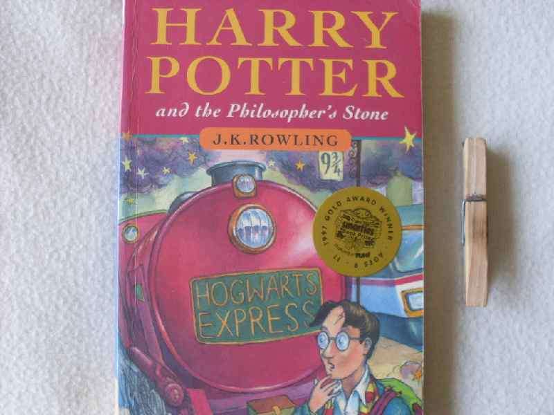 Harry Potter and the Philosophers Stone - J. K. Rowling