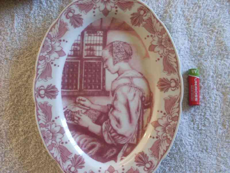 Porcelain Plate - Delft - Old Masters Series - The Lace maker
