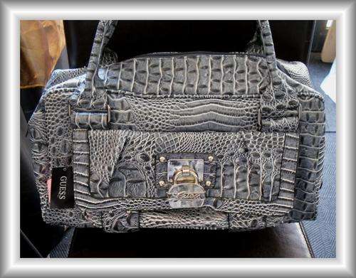 FREE SHIPPING         GUESS   HAND BAG SIzE;42X22