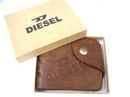 DIESEL MENS WALLET - 12cm X 9.5cm - COMES IN BOX SO PERFECT FOR GIFTS AS WELL