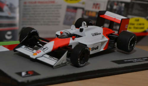 F1 formula 1 Car Collection Ayrton Senna McLaren MP4/4 Issue #1 + Magazine