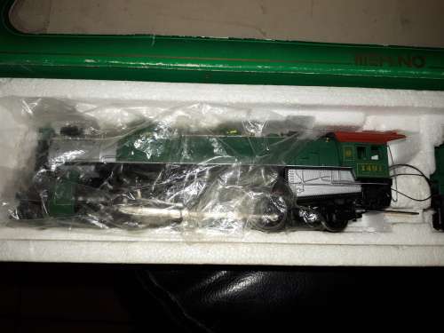 HO Mehano Southern Locomotive Number 1492