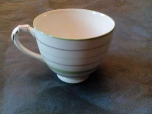 LOOK AT THIS STUNNING 'EMPIRE WARE - ENGLAND' TEA CUP BEAUTIFUL PIECE - NO CHIPS OR CRACKS!!!