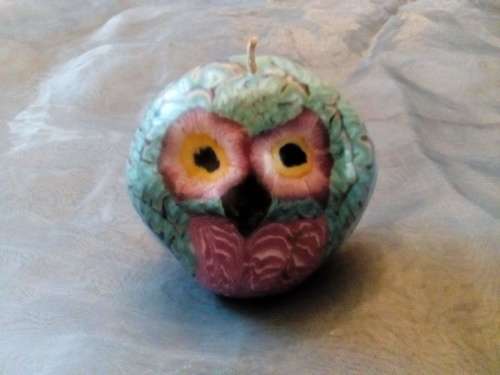 LOOK AT THIS BEAUTIFUL CANDLE - IN THE SHAPE OF A LOVELY OWL - SUCH A STUNNING PIECE!!!!