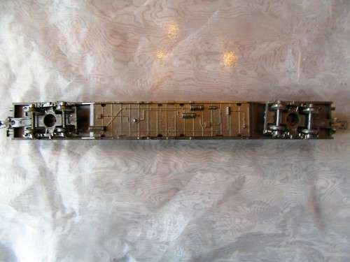 THIS IS A STUNNING ''LIMA HO'' SCALE LONG CAR CARRIER - SUCH A COLLECTABLE PIECE!!!!