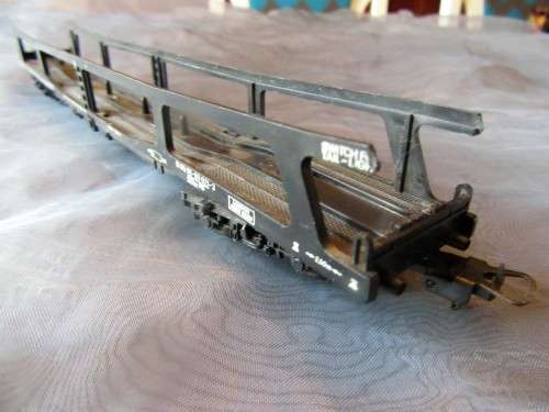 THIS IS A STUNNING ''LIMA HO'' SCALE LONG CAR CARRIER - SUCH A COLLECTABLE PIECE!!!!