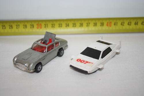 STUNNING 007 JAMES BOND CARS