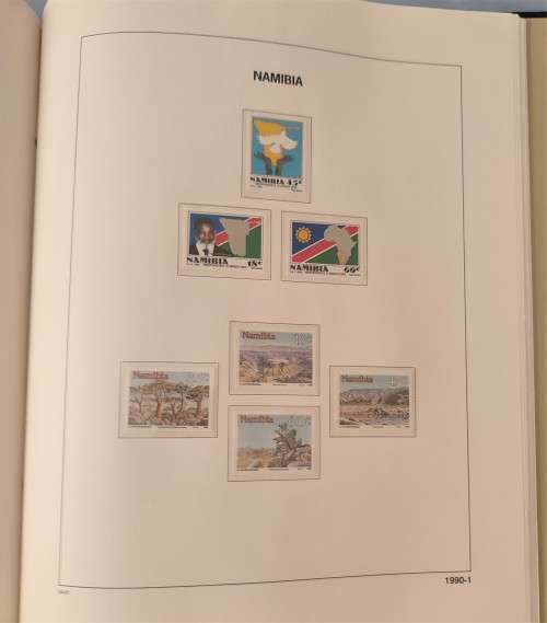 Davo Binder with MNH RSA and Namibian Stamps - NICE