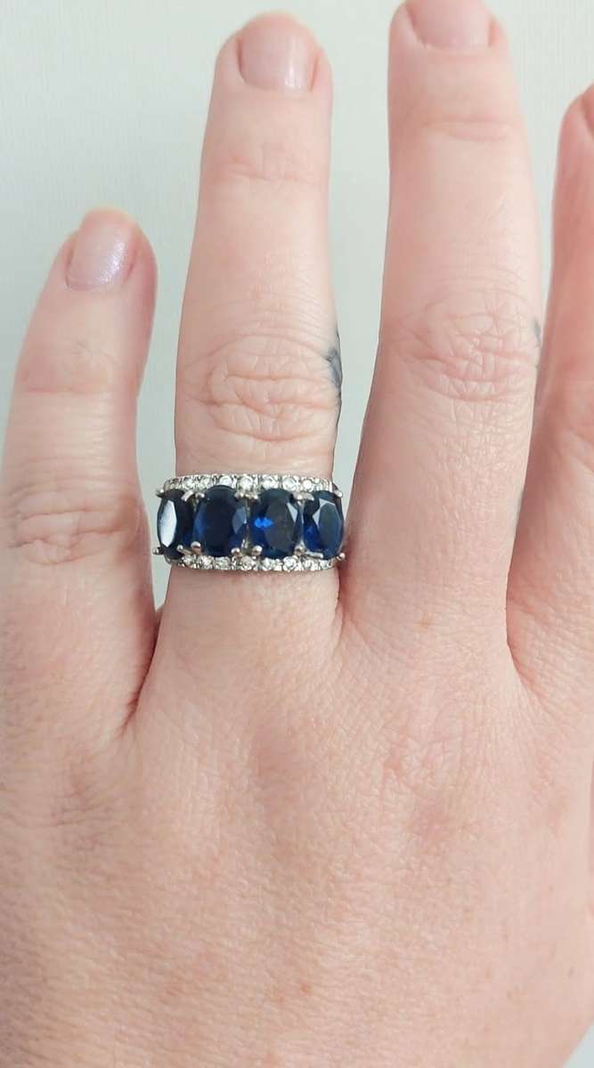 Beautiful Silver Sapphire Ring
