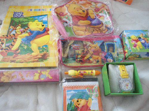 Winnie the Pooh watch gift set !!! Great for any kid !!