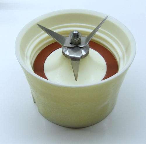 KENWOOD-CHEF  ATTACHMENT  (Liquidiser base A701)