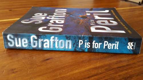 P is for Peril (Kinsey Millhone #16) by Sue Grafton - Large Softcover