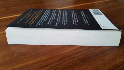 P is for Peril (Kinsey Millhone #16) by Sue Grafton - Large Softcover