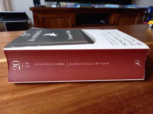 Jonathan Strange and Mr Norrell by Susanna Clarke