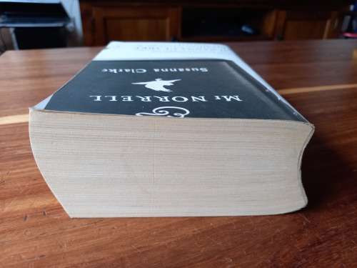 Jonathan Strange and Mr Norrell by Susanna Clarke