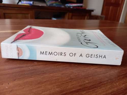Memoirs of a Geisha by Arthur Golden