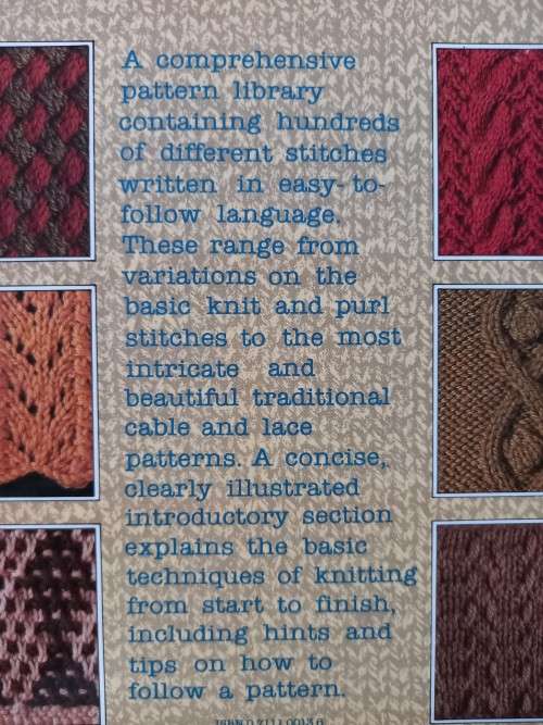 The Harmony Guide To Knitting Stitches (The Harmony Guide to Knitting #1) by Lyric Books - Large/S