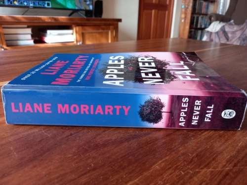 Apples Never Fall by Liane Moriarty - Large Softcover