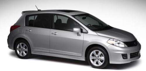 Nissan Versa (2011) repair manual (E-book)