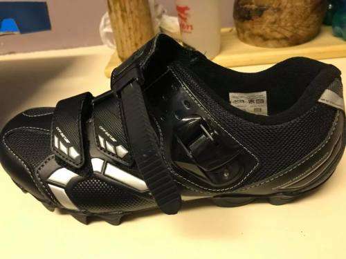 Shimano ladies MTB shoes - Never used, UK size 7.5 (In stock)