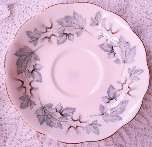 ROYAL ALBERT/Paragon  allied potterieS mix match