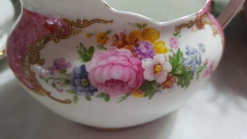 ROYAL ALBERT lady Carlyle