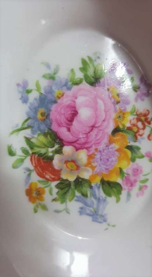 ROYAL ALBERT lady Carlyle NR1