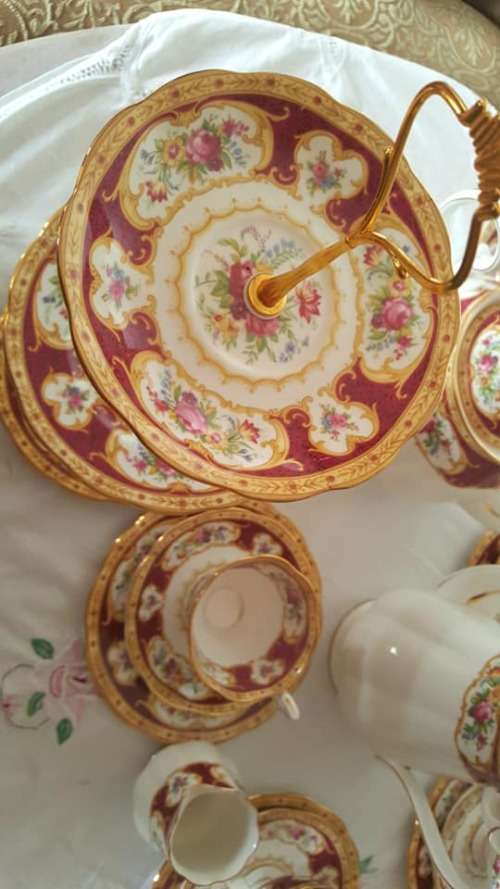 ROYAL ALBERT lady hamilton tier