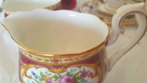 royal albert Lady Hamilton MILK ONLY