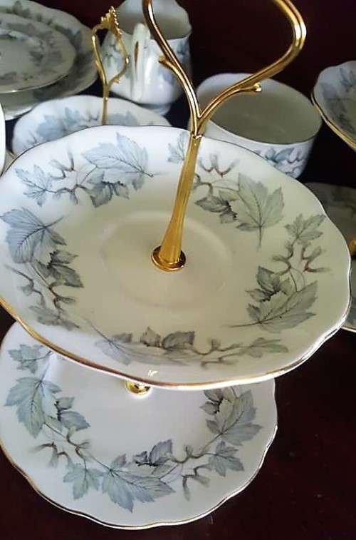 Royal albert double tier
