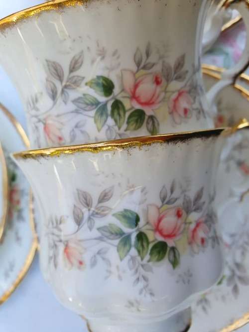 PARAGON Affection trio3