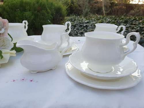 RARE!!!!! WHITE ROYAL ALBERT GOSSAMER CREAMER