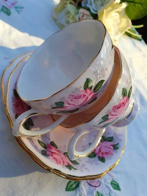 pink roses harlequin soft pink TRIO 2