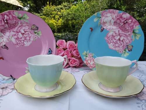 ROYAL ALBERT RARE MIXMATCH TRIO'S