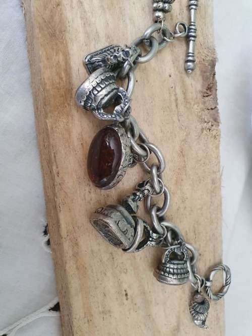 VINTAGE MIGLIO/HONEY FOB BRACLET