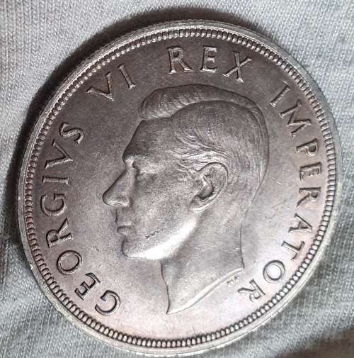 1947 5 shilling full rainbow circle