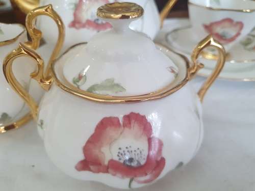 Royal Albert Utra RARE 100 years celebration series Poppy Teapot ONLY!!!!!