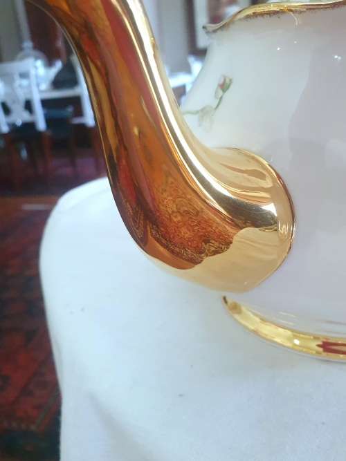 Royal Albert Utra RARE 100 years celebration series Poppy Teapot ONLY!!!!!