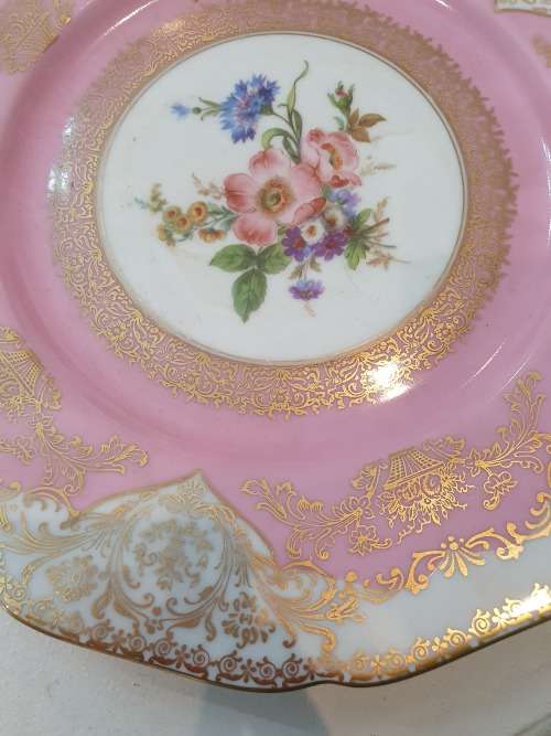 large dinner plate size cake server pink and filigree