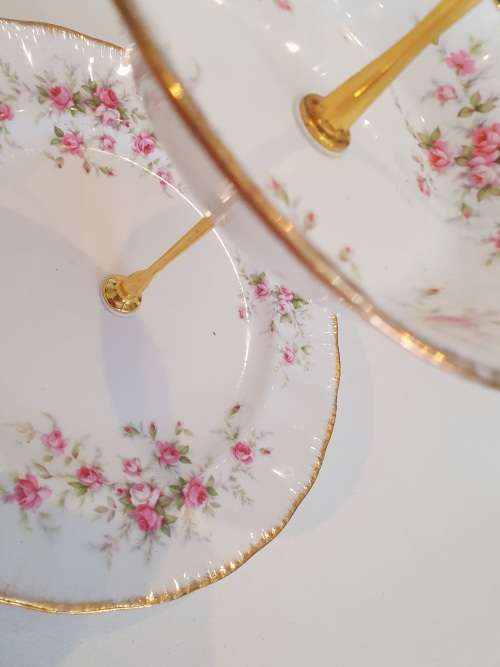 Paragon Victoriana Rose Double tier