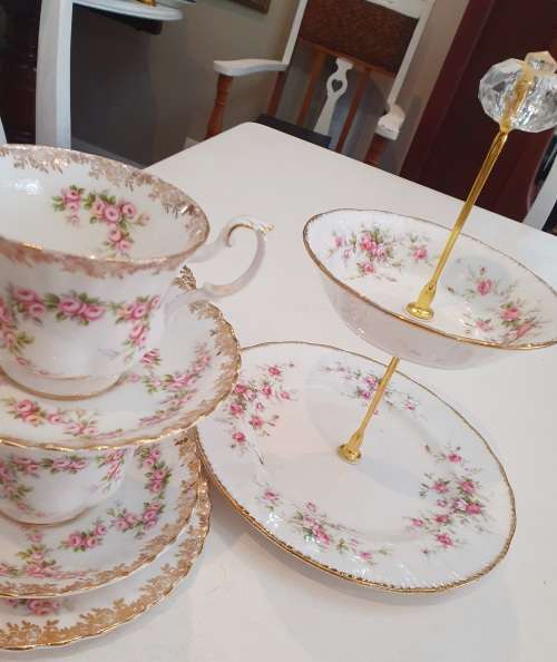 Paragon Victoriana Rose Double tier