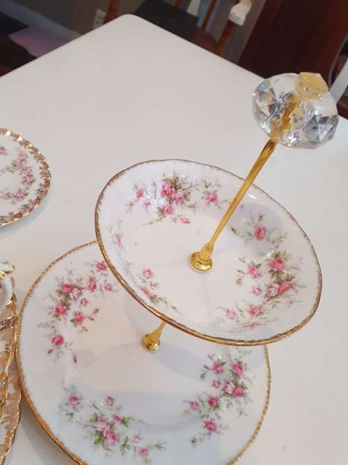 Paragon Victoriana Rose Double tier