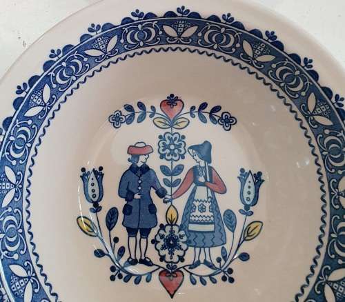 Hearts and Flowers salad bowl Johnson Brothers