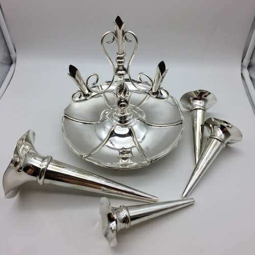 Very Attractive Large Antique Silver-Plated Epergne Centre Piece
