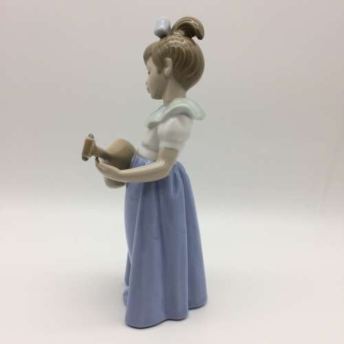 Early `Nao` by Lladro Young Girl Figurine