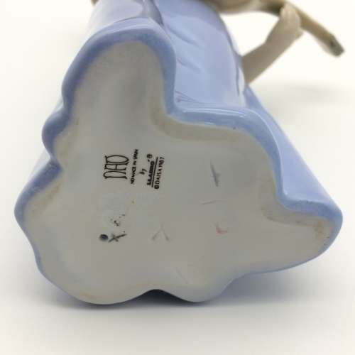 Early `Nao` by Lladro Young Girl Figurine