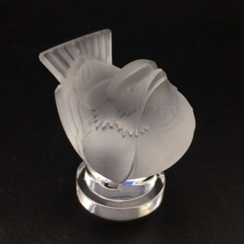 Signed `Lalique` Crystal `Robin` Figurine ( Janet )